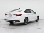 2022 Jetta Thumbnail 8