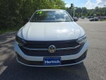 2024 Jetta Thumbnail 9