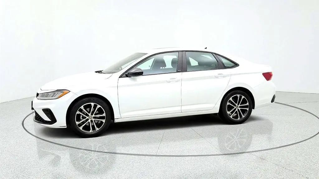 2025 Volkswagen Jetta - $17,095