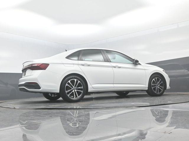 2025 Volkswagen Jetta - $17,500
