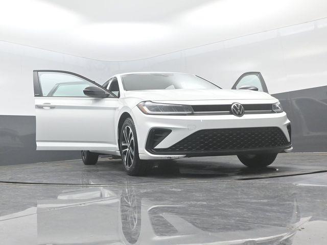 2025 Volkswagen Jetta - $16,900