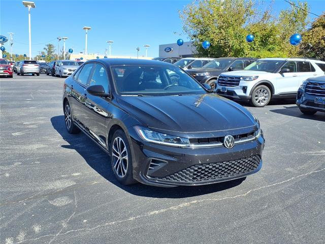 2025 Volkswagen Jetta - $18,830