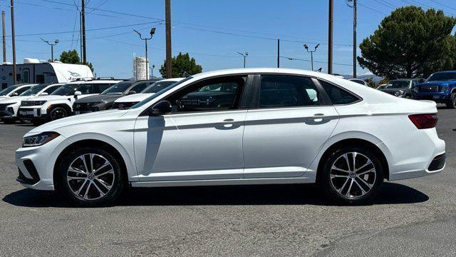 2025 Volkswagen Jetta Sport