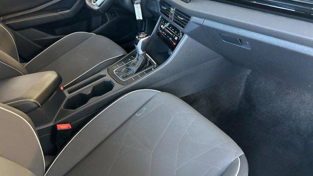 2025 Volkswagen Jetta Sport