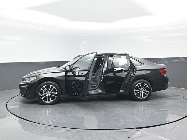 2025 Volkswagen Jetta - $17,700
