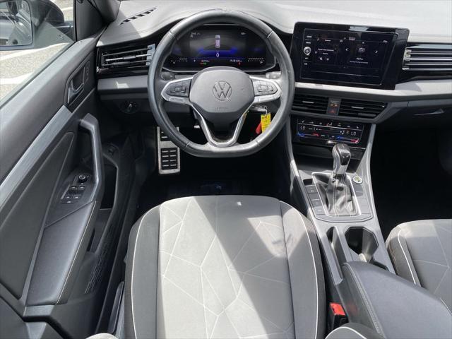 2025 Volkswagen Jetta - $17,950