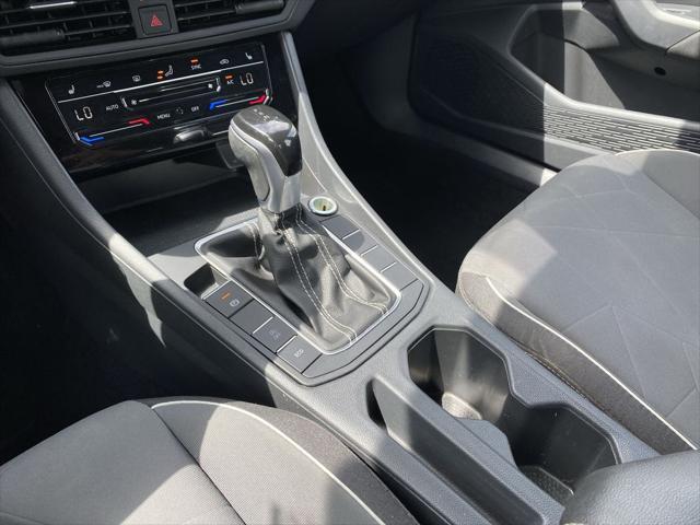 2025 Volkswagen Jetta - $17,950
