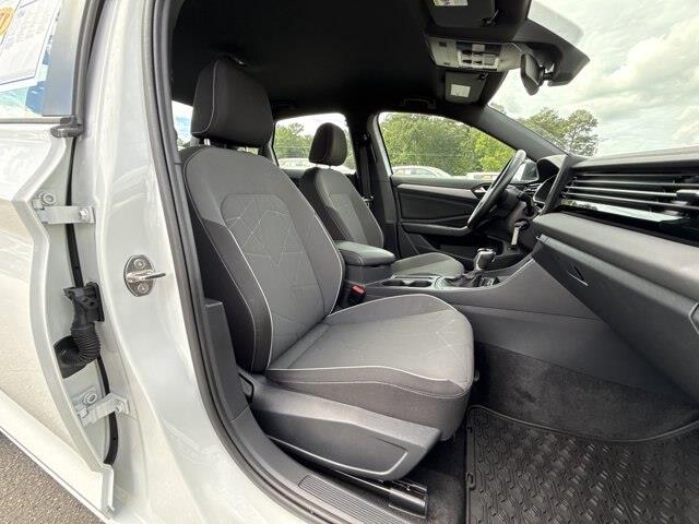 2025 Volkswagen Jetta - $21,700