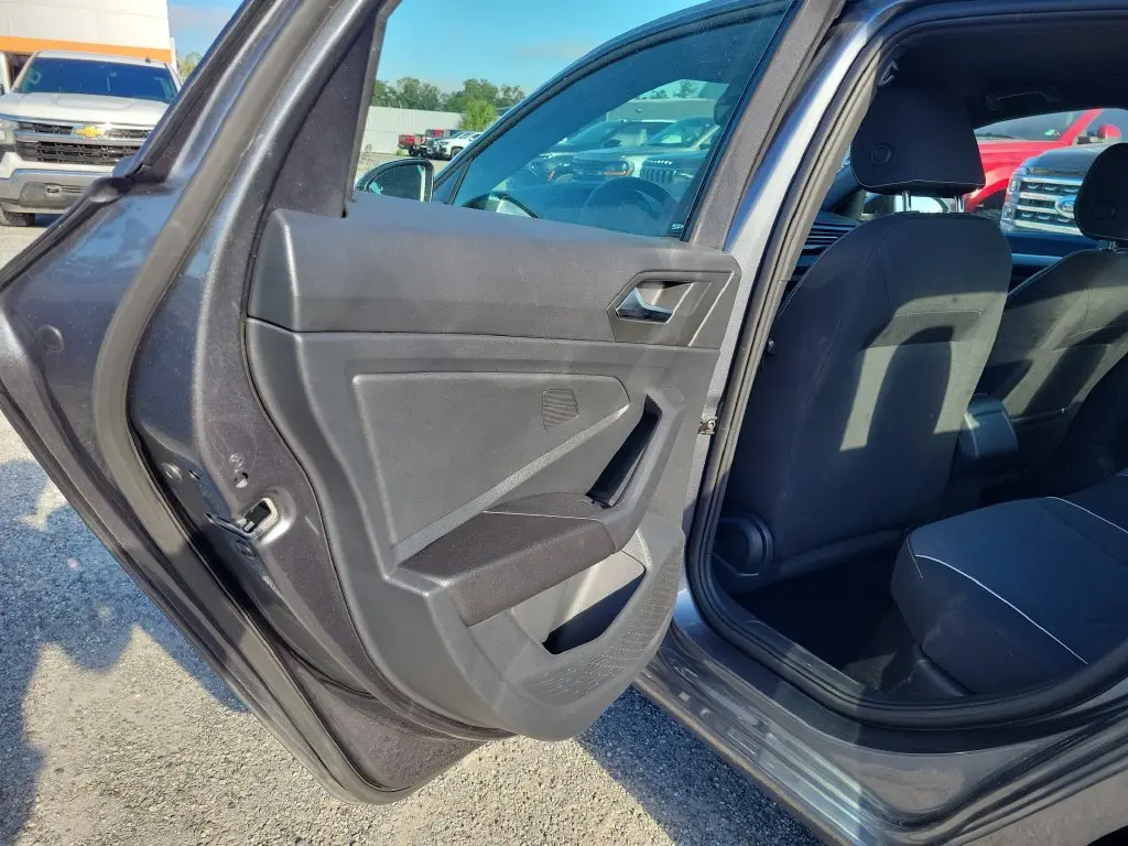 2025 Volkswagen Jetta - $18,995