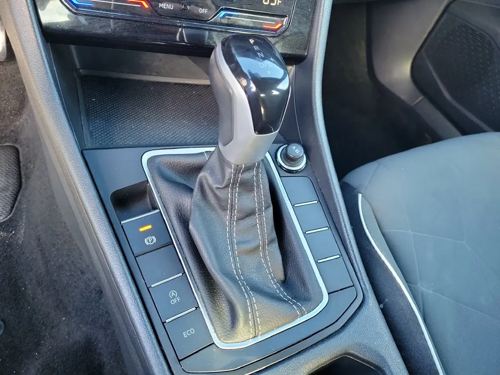 2025 Volkswagen Jetta - $18,995