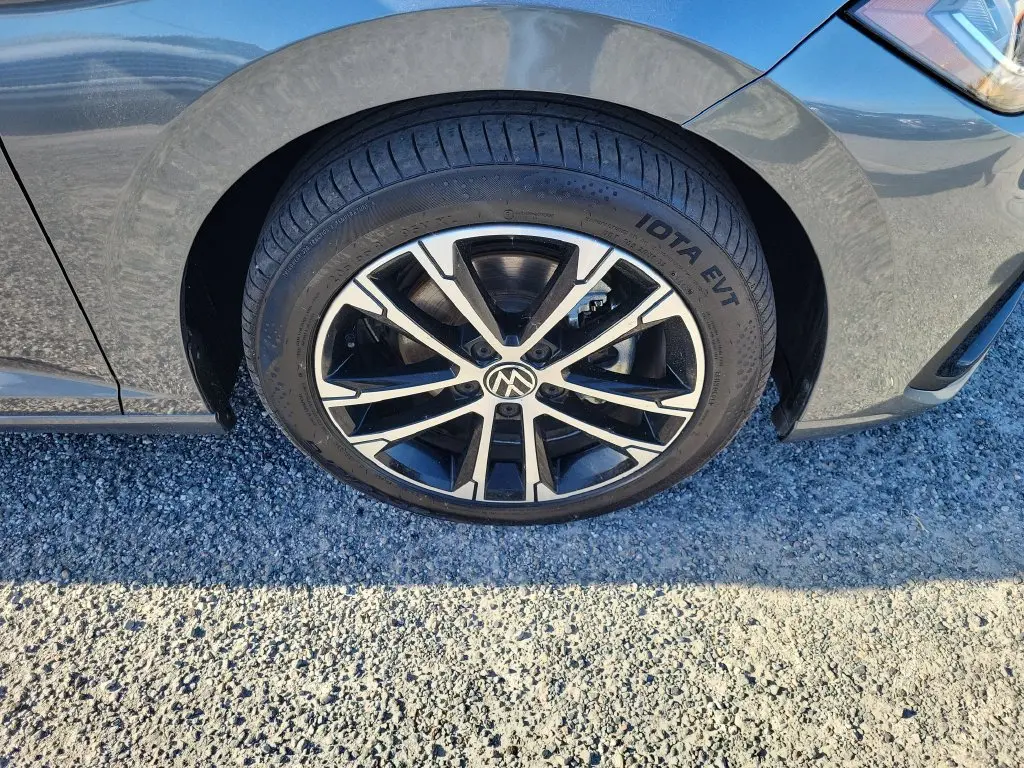 2025 Volkswagen Jetta - $18,995