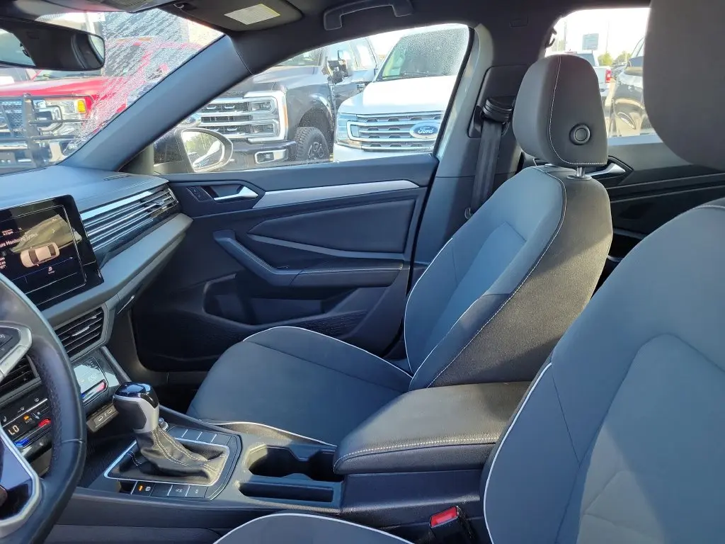 2025 Volkswagen Jetta - $18,995