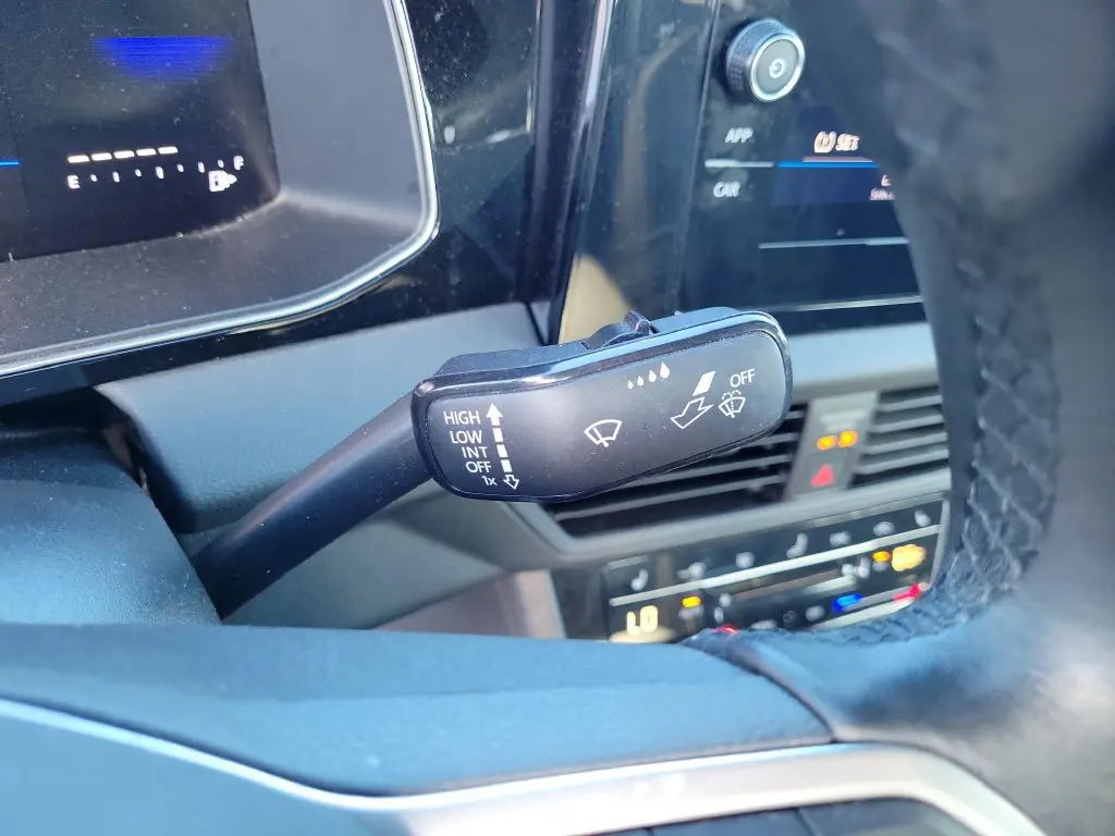 2025 Volkswagen Jetta - $18,995
