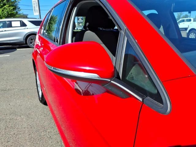 2016 Volkswagen Golf - $11,500