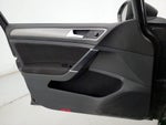 2017 Golf SportWagen Thumbnail 12