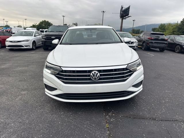 2021 Volkswagen Jetta - $13,657