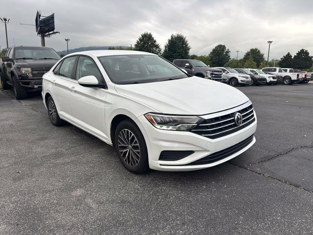 2021 Volkswagen Jetta - $13,657