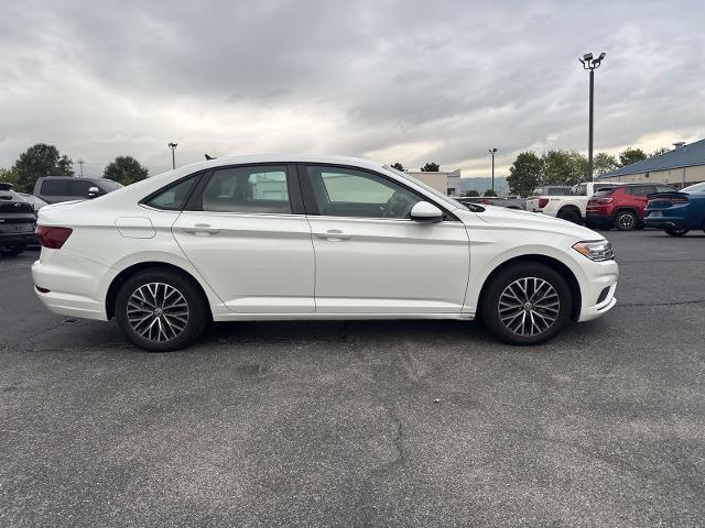 2021 Volkswagen Jetta - $13,657
