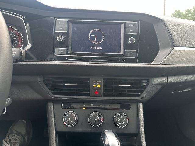 2021 Volkswagen Jetta - $13,657