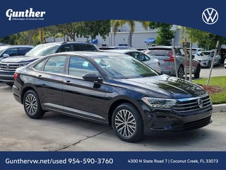2021 Volkswagen Jetta with Black Uni Exterior