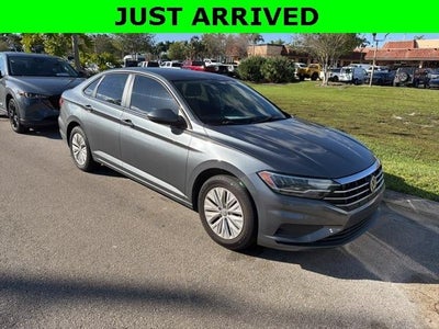 2019 Volkswagen Jetta R-LINE 4DR Sedan