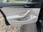 2019 Jetta Thumbnail 25