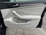 2019 Jetta Thumbnail 30