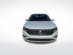 2019 Jetta Thumbnail 3