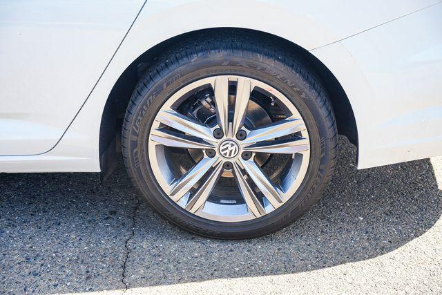 2021 Volkswagen Jetta - $17,381