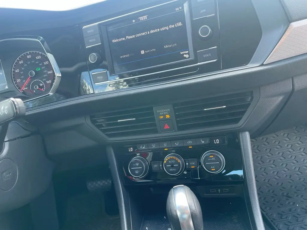 2021 Volkswagen Jetta - $15,297