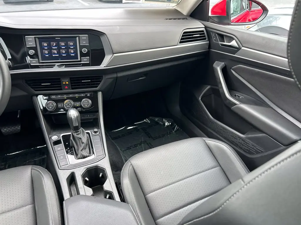 2021 Volkswagen Jetta - $14,297
