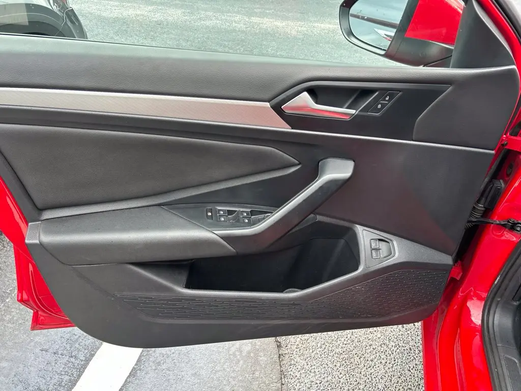2021 Volkswagen Jetta - $14,297
