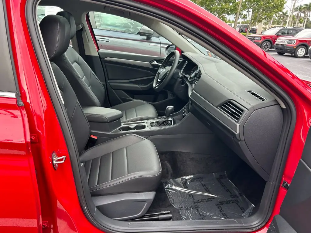 2021 Volkswagen Jetta - $14,297