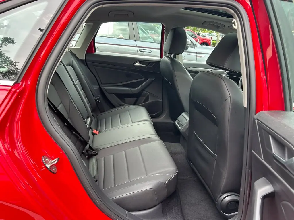2021 Volkswagen Jetta - $14,297