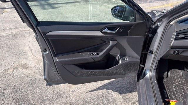 2019 Volkswagen Jetta - $14,999