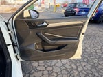 2019 Jetta Thumbnail 11