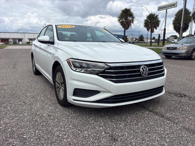 2019 Volkswagen Jetta - $10,796