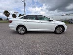 2019 Jetta Thumbnail 2