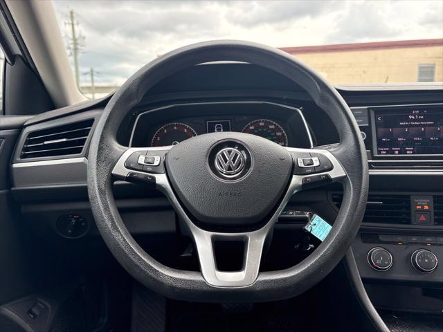 2019 Volkswagen Jetta - $10,796