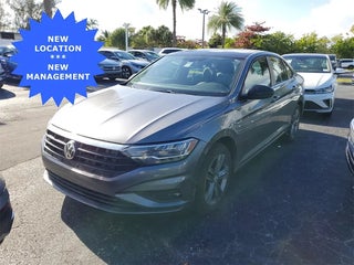 2019 Volkswagen Jetta with Platinum Gray Metallic Exterior