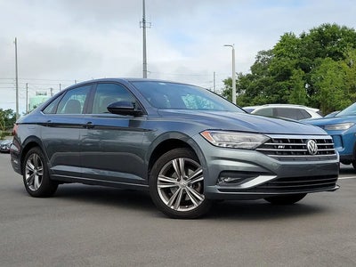 Photo of a 2019 Volkswagen Jetta R-LINE 4DR Sedan for sale
