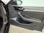 2021 Jetta Thumbnail 25