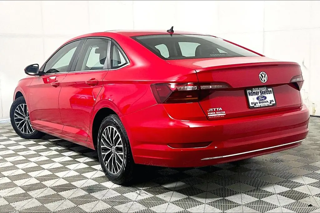2019 Volkswagen Jetta - $13,941