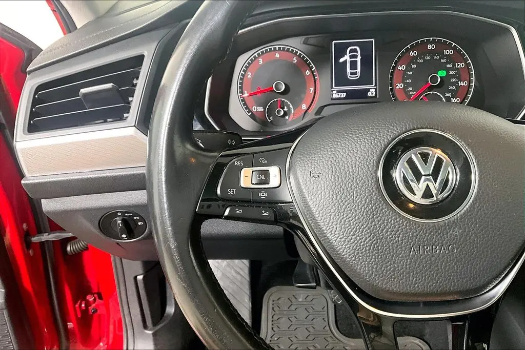 2019 Volkswagen Jetta - $13,941