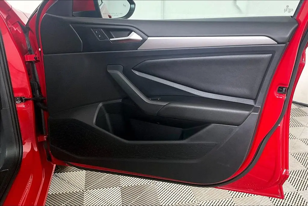 2019 Volkswagen Jetta - $13,941