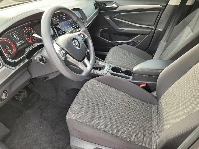 2020 Volkswagen Jetta - $16,300