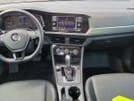 2019 Jetta Thumbnail 15