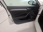 2019 Jetta Thumbnail 12