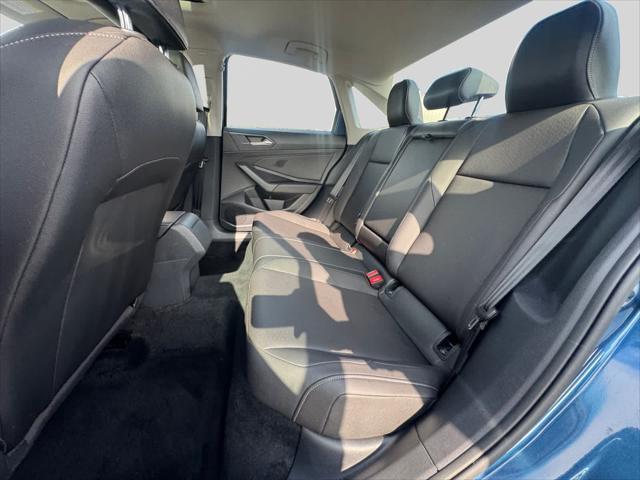 2020 Volkswagen Jetta - $17,575