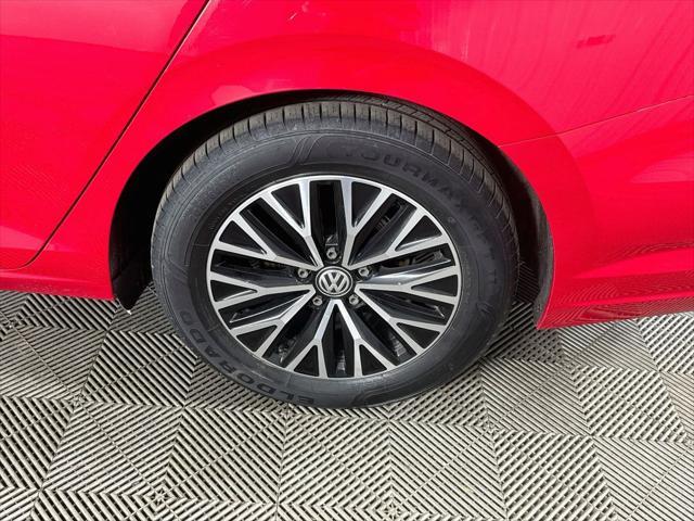 2020 Volkswagen Jetta - $9,450
